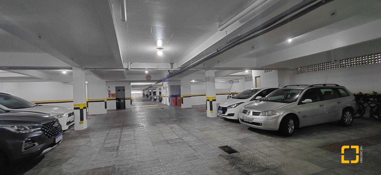 Apartamento com 64m², 2 quartos, 1 garagem, no bairro Centro em Florianópolis