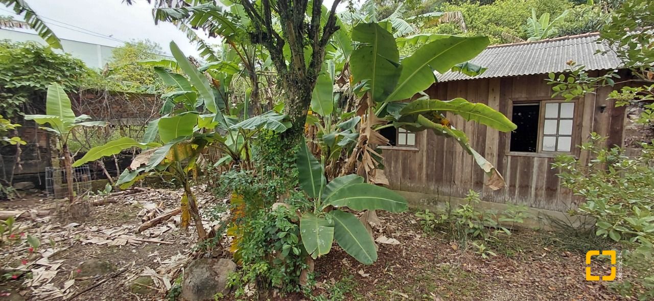 Terreno com 1947m², no bairro Jardim Janaina em Biguaçu
