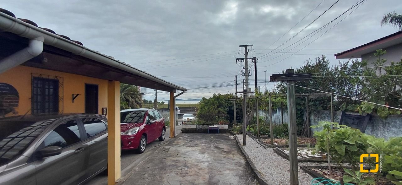 Terreno com 1947m², no bairro Jardim Janaina em Biguaçu