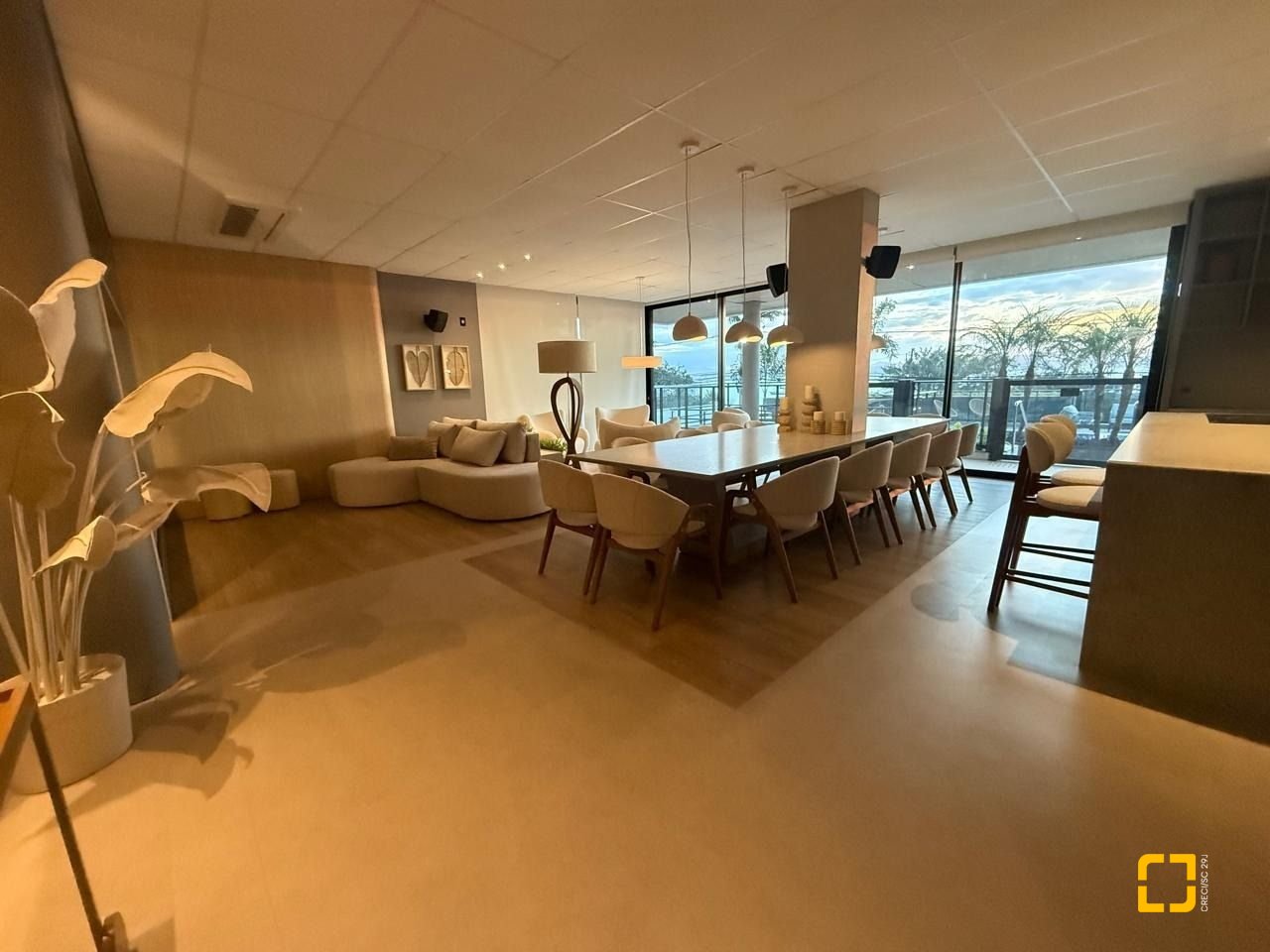 Loft com 76m², 1 quarto (sendo 1 suíte), 1 garagem, no bairro Santo Antônio de Lisboa em Florianópolis