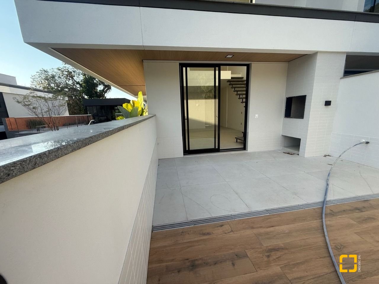 Loft com 76m², 1 quarto (sendo 1 suíte), 1 garagem, no bairro Santo Antônio de Lisboa em Florianópolis