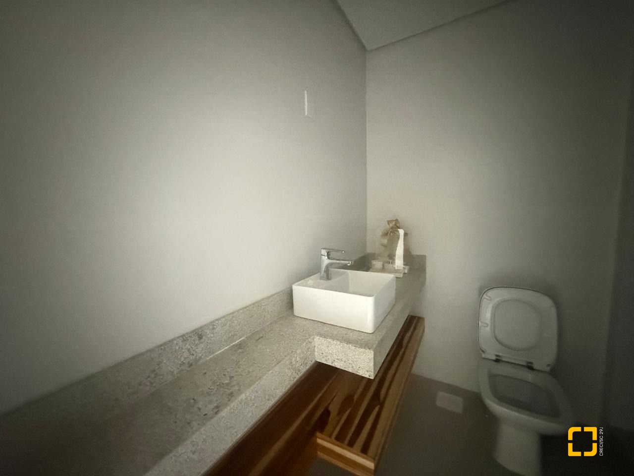 Studio com 40m², 1 quarto, 1 garagem, no bairro Santo Antônio de Lisboa em Florianópolis