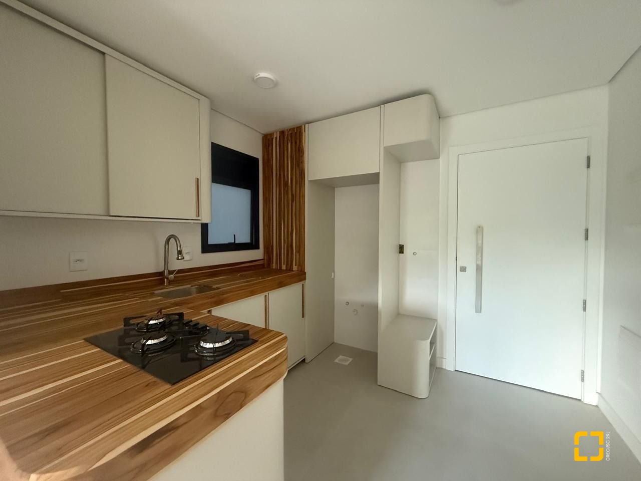 Studio com 40m², 1 quarto, 1 garagem, no bairro Santo Antônio de Lisboa em Florianópolis