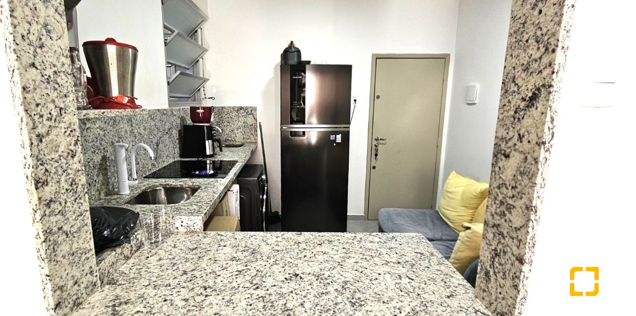 Apartamento com 28m², 1 quarto, no bairro Centro em Florianópolis