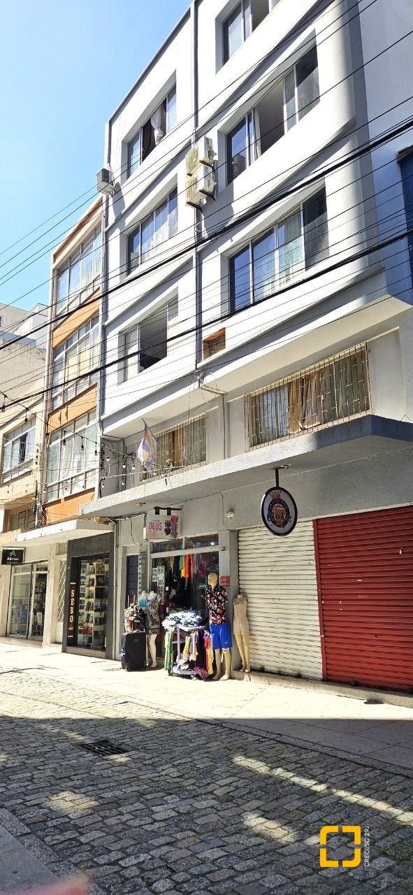 Apartamento com 28m², 1 quarto, no bairro Centro em Florianópolis