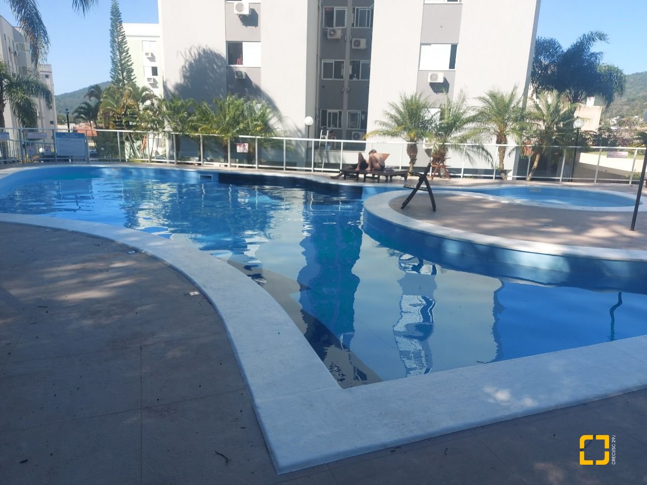 Apartamento com 109m², 4 quartos (sendo 1 suíte), 1 garagem, no bairro Córrego Grande em Florianópolis
