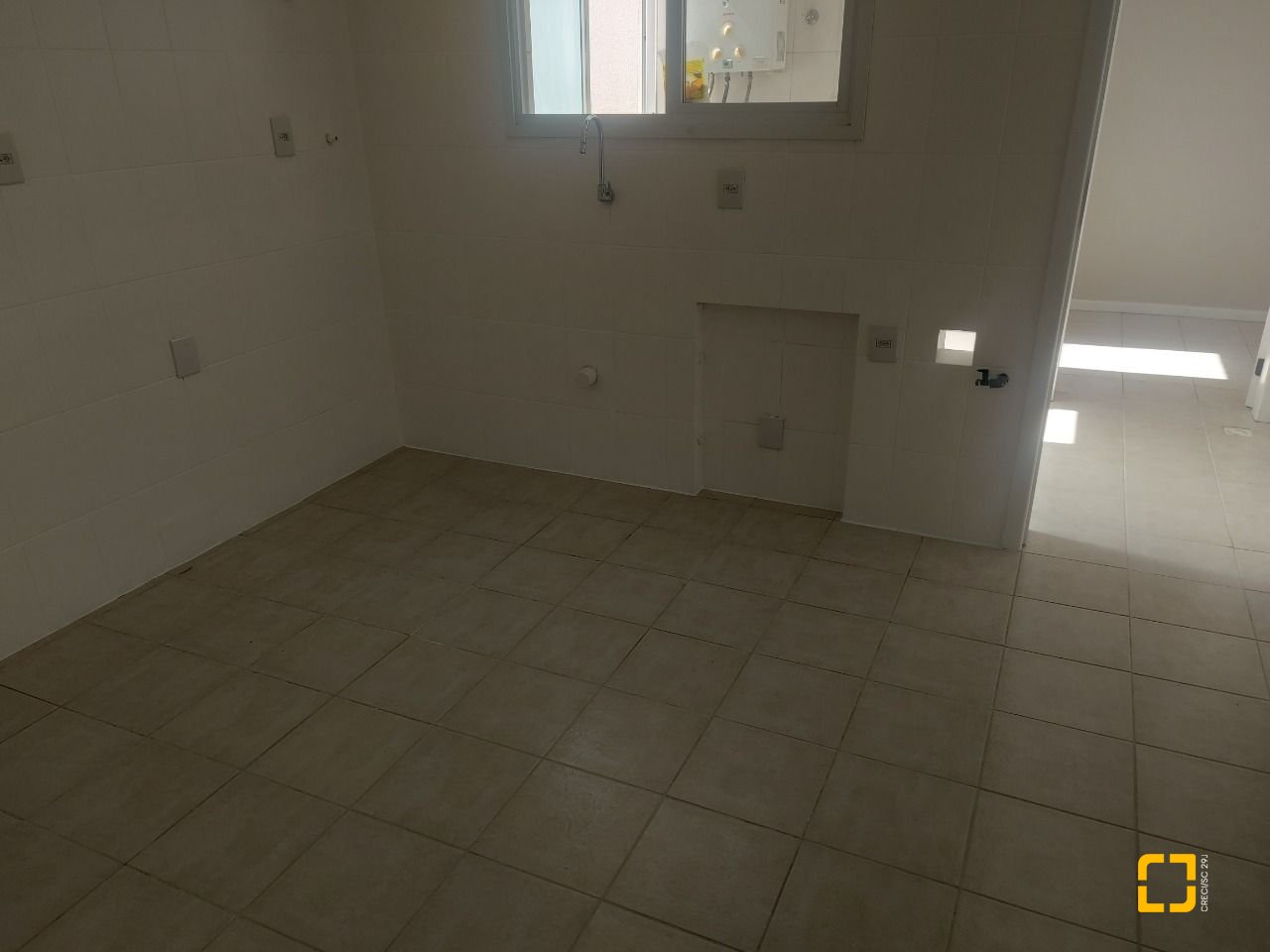 Apartamento com 109m², 4 quartos (sendo 1 suíte), 1 garagem, no bairro Córrego Grande em Florianópolis