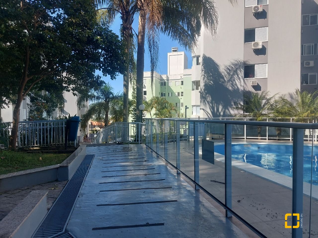 Apartamento com 109m², 4 quartos (sendo 1 suíte), 1 garagem, no bairro Córrego Grande em Florianópolis