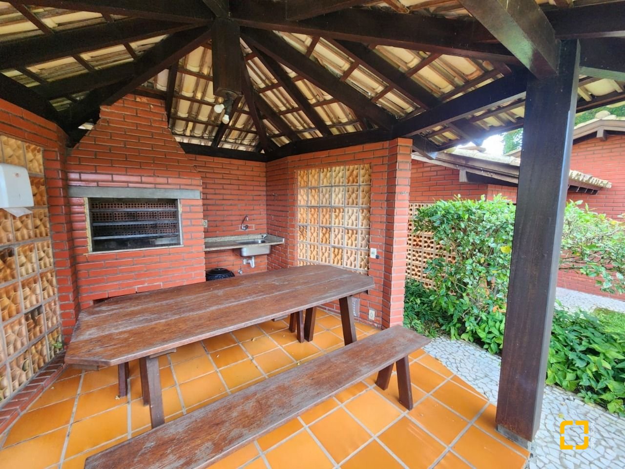 Apartamento com 303m², 6 quartos (sendo 3 suítes), 3 garagens, no bairro Agronômica em Florianópolis