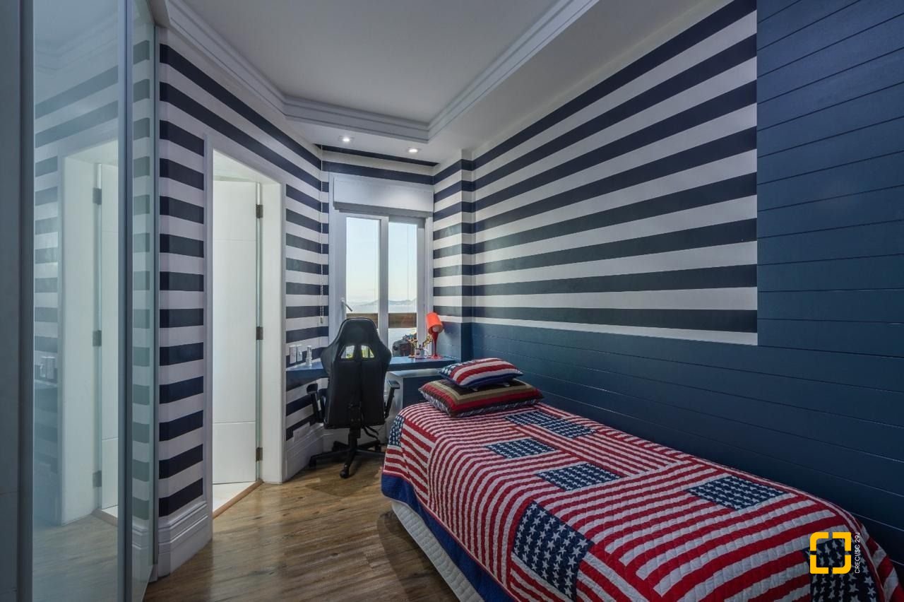 Apartamento com 303m², 6 quartos (sendo 3 suítes), 3 garagens, no bairro Agronômica em Florianópolis