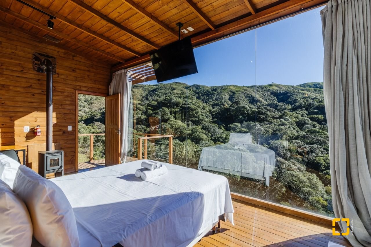 Casa com 45m², 1 quarto, 1 garagem, no bairro Centro em Anitápolis