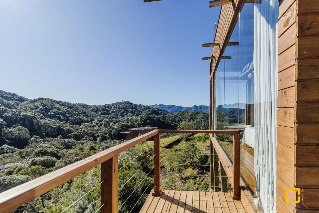 Casa com 45m², 1 quarto, 1 garagem, no bairro Centro em Anitápolis