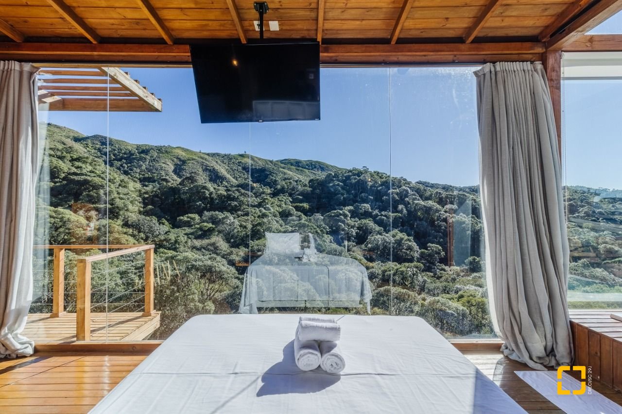 Casa com 45m², 1 quarto, 1 garagem, no bairro Centro em Anitápolis