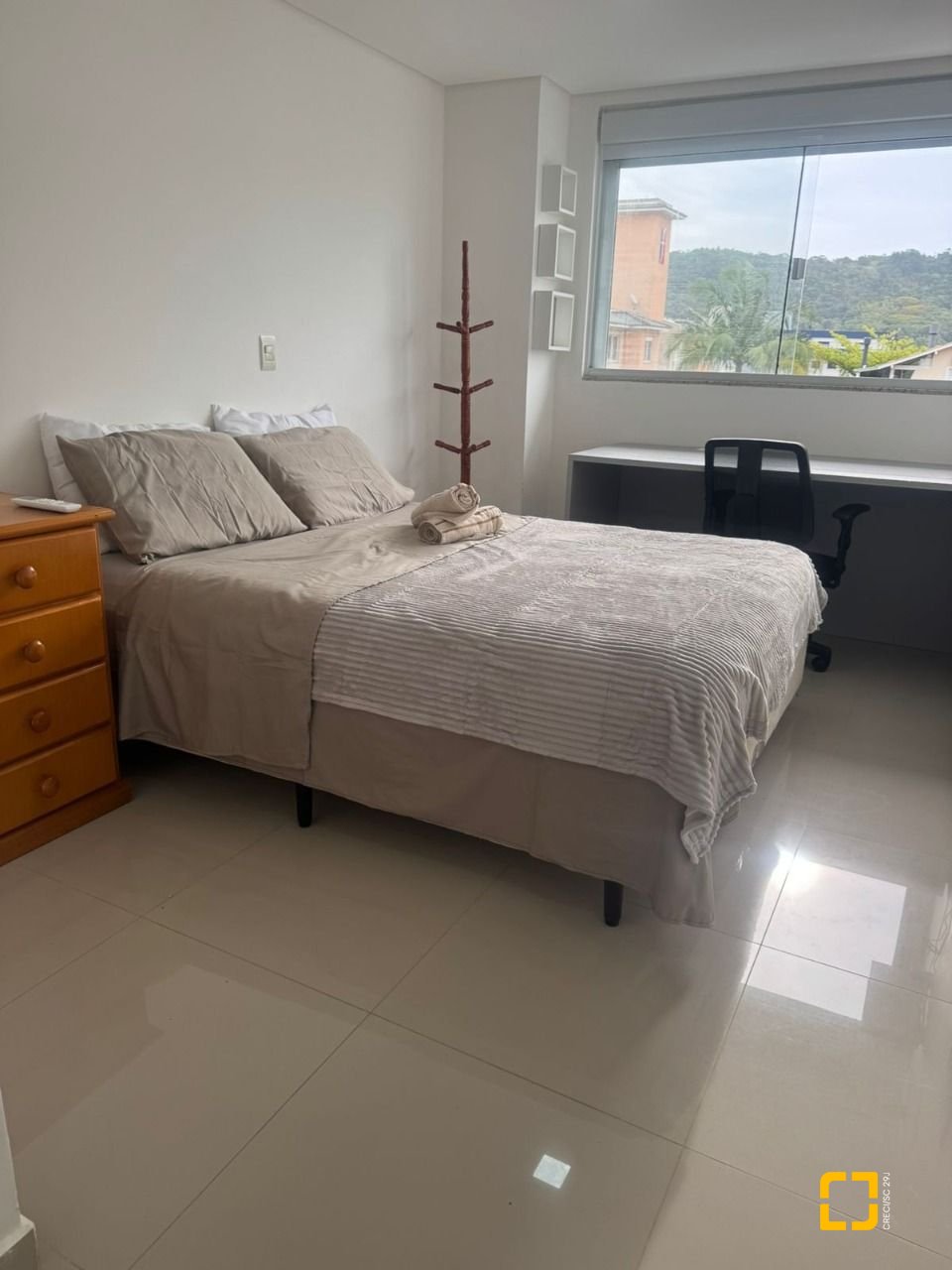 Apartamento com 75m², 4 quartos (sendo 2 suítes), 1 garagem, no bairro Ingleses em Florianópolis