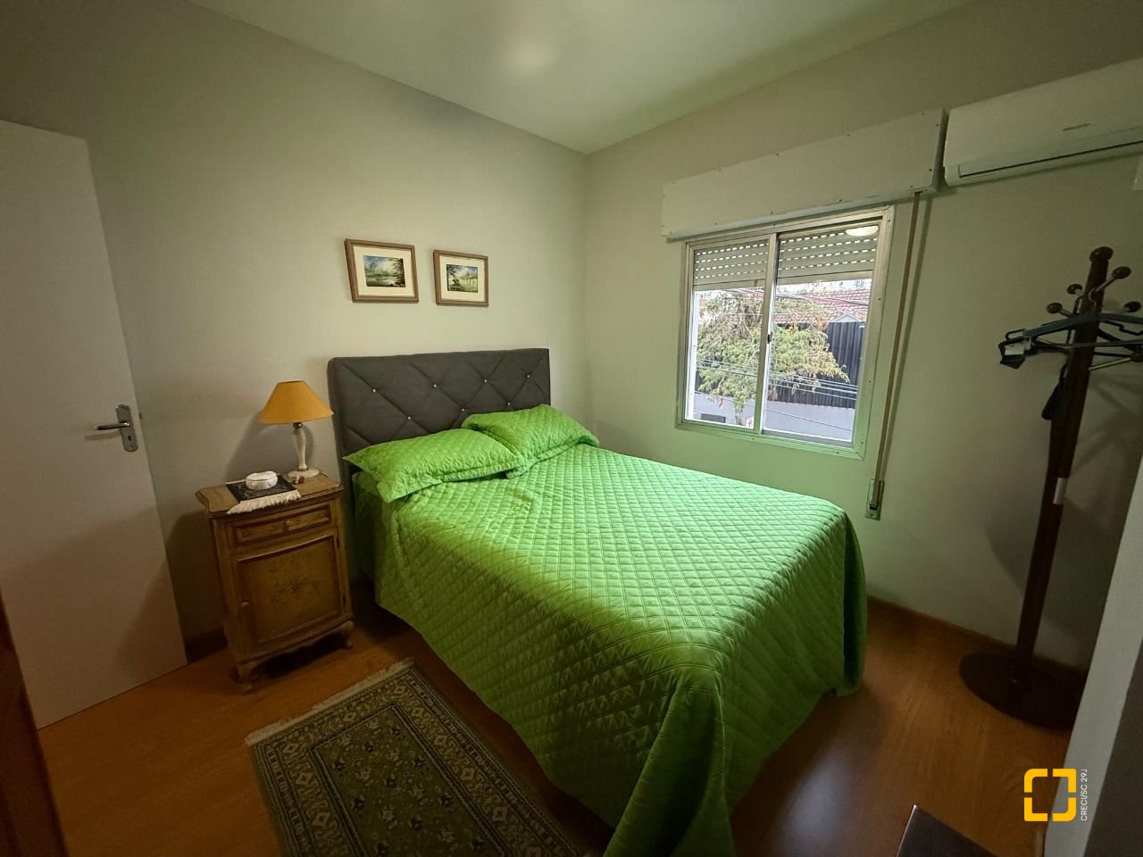 Apartamento com 106m², 4 quartos (sendo 1 suíte), 1 garagem, no bairro Centro em Florianópolis