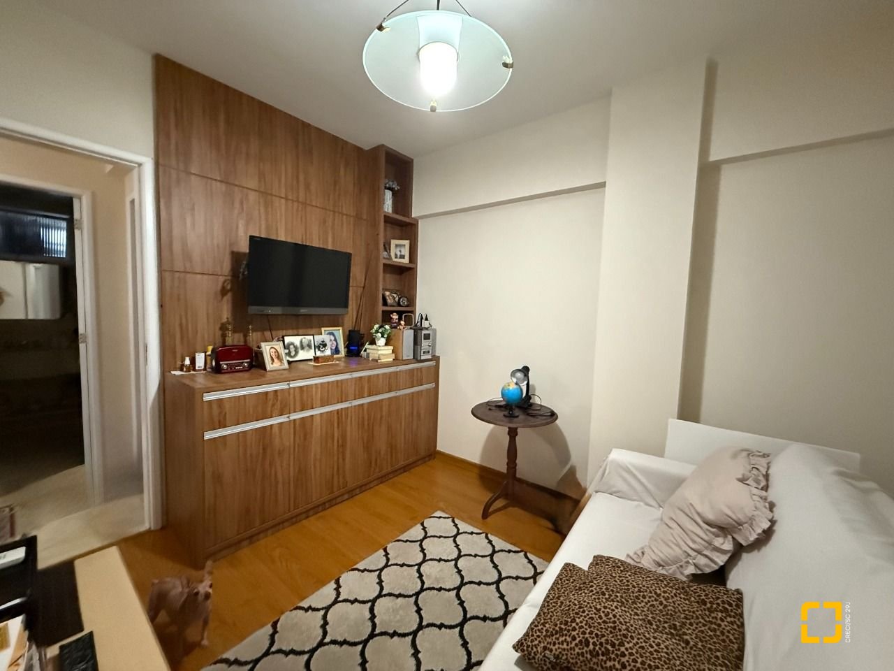 Apartamento com 106m², 4 quartos (sendo 1 suíte), 1 garagem, no bairro Centro em Florianópolis