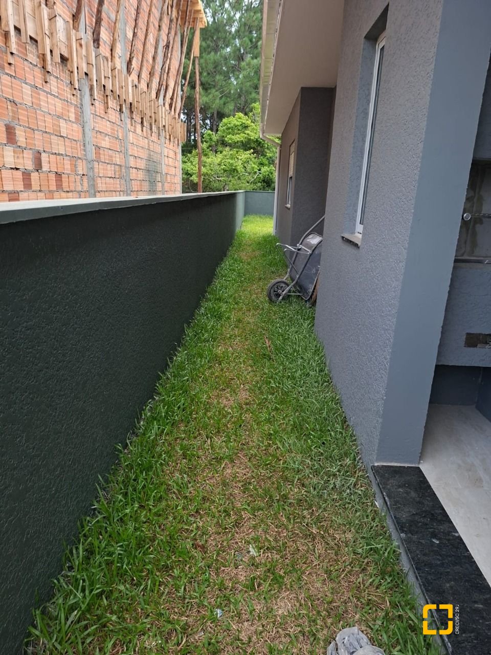 Casa com 93m², 4 quartos (sendo 1 suíte), 1 garagem, no bairro Rio Vermelho em Florianópolis