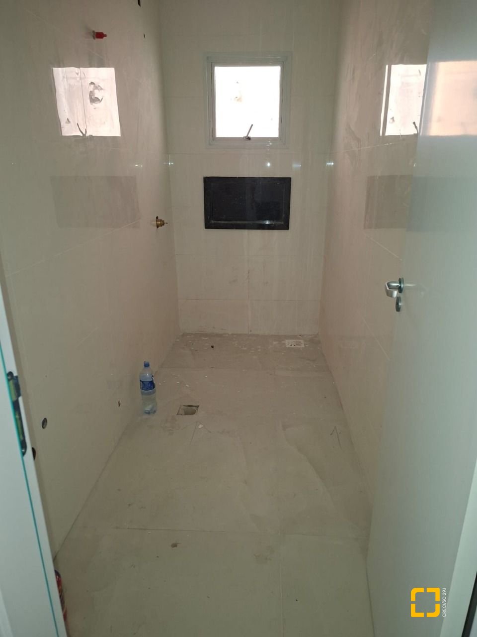 Casa com 93m², 4 quartos (sendo 1 suíte), 1 garagem, no bairro Rio Vermelho em Florianópolis
