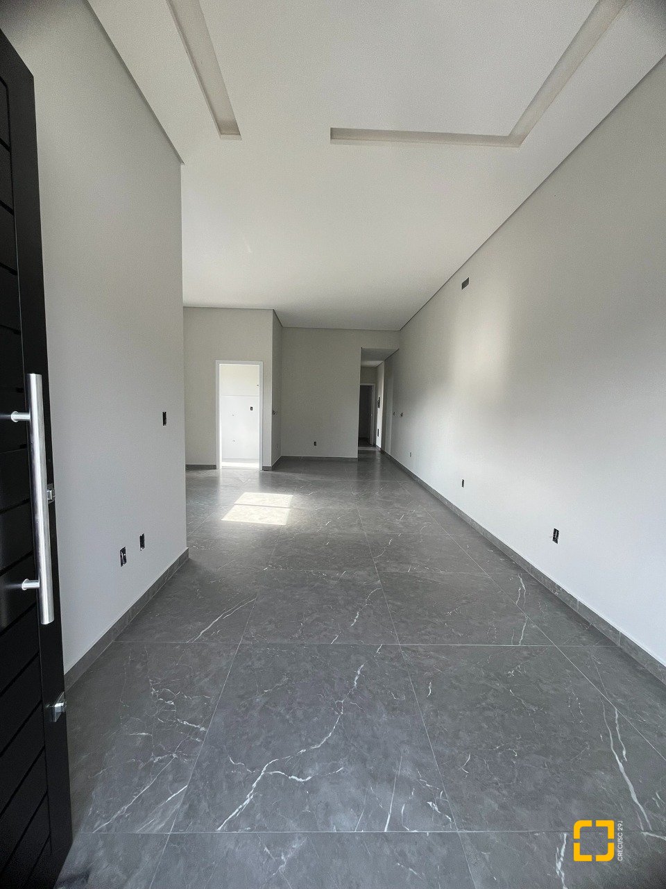Casa com 79m², 3 quartos (sendo 1 suíte), 2 garagens, no bairro Rio Vermelho em Florianópolis