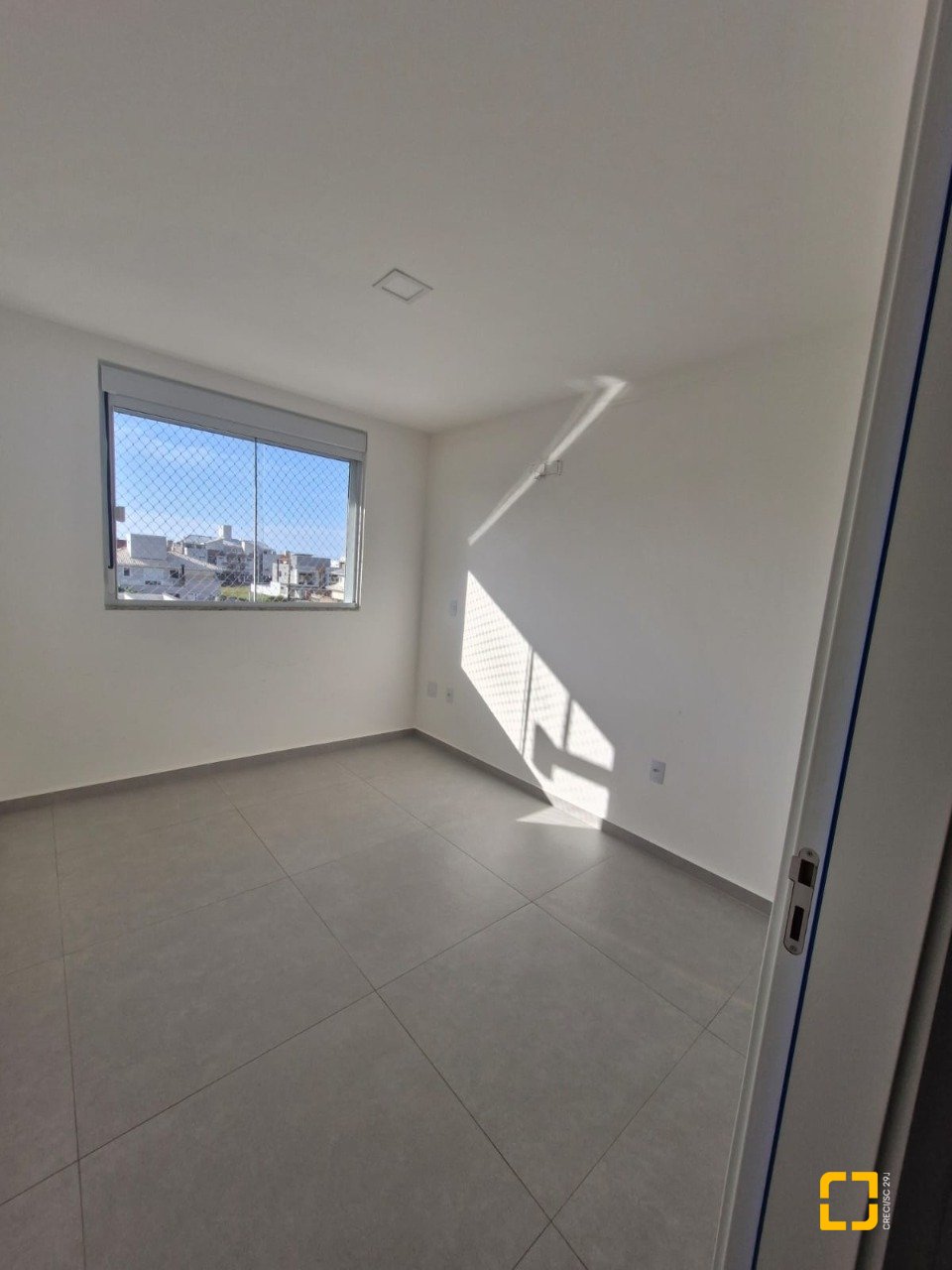 Apartamento com 86m², 3 quartos (sendo 1 suíte), 1 garagem, no bairro Ingleses em Florianópolis