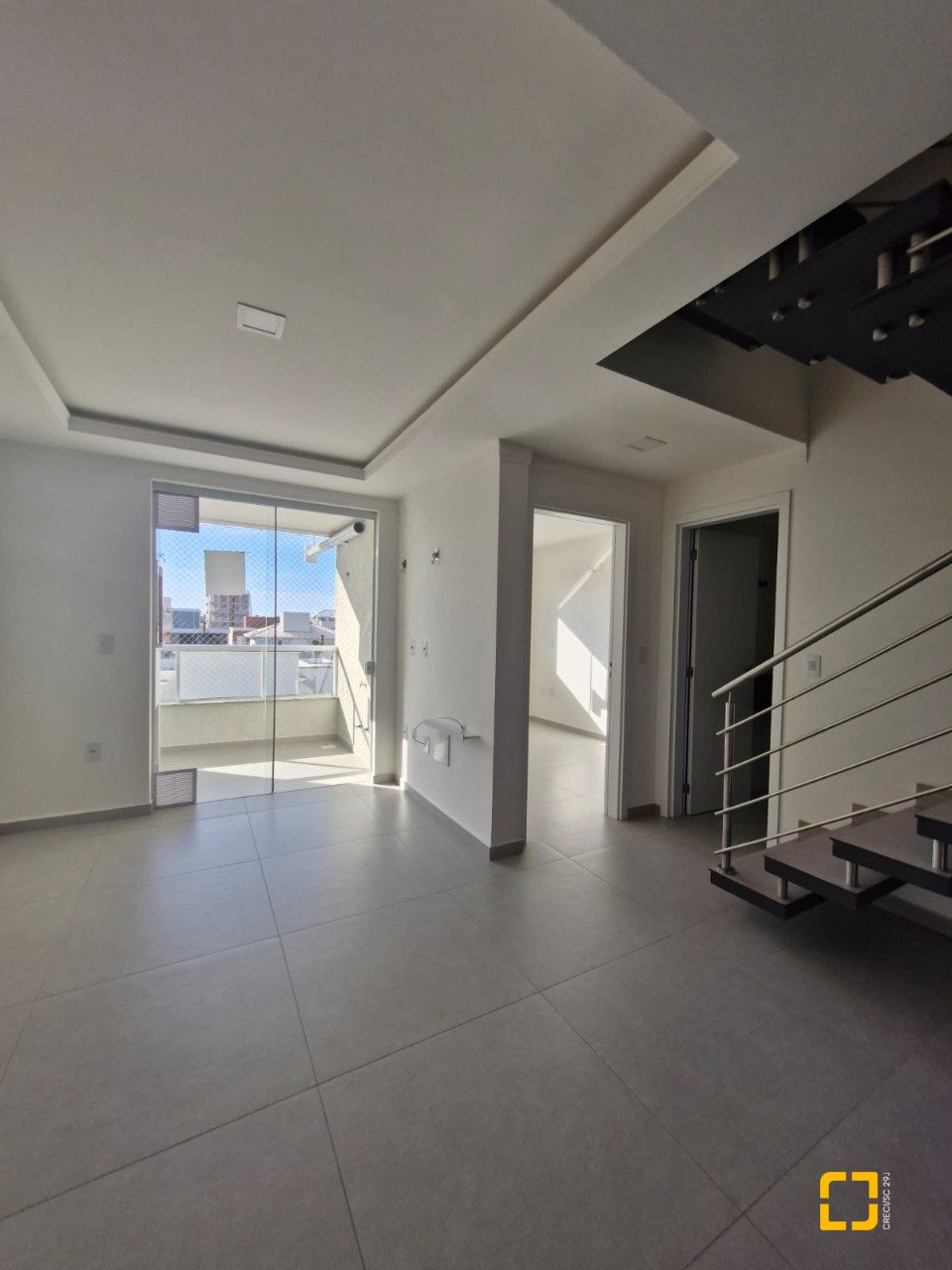 Apartamento com 86m², 3 quartos (sendo 1 suíte), 1 garagem, no bairro Ingleses em Florianópolis