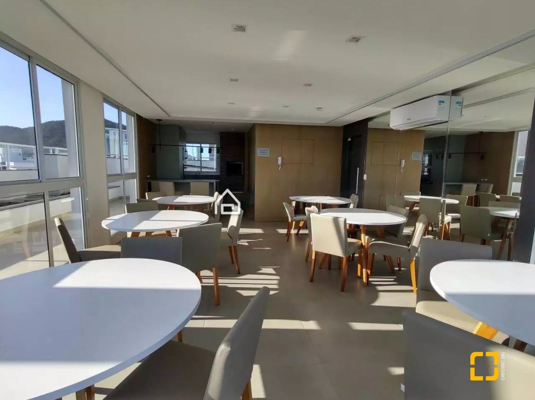 Apartamento com 67m², 4 quartos (sendo 2 suítes), 1 garagem, no bairro Ingleses em Florianópolis