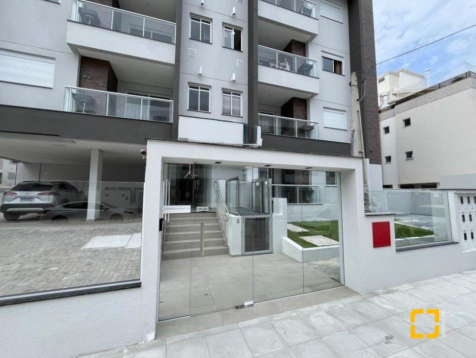 Apartamento com 67m², 4 quartos (sendo 2 suítes), 1 garagem, no bairro Ingleses em Florianópolis
