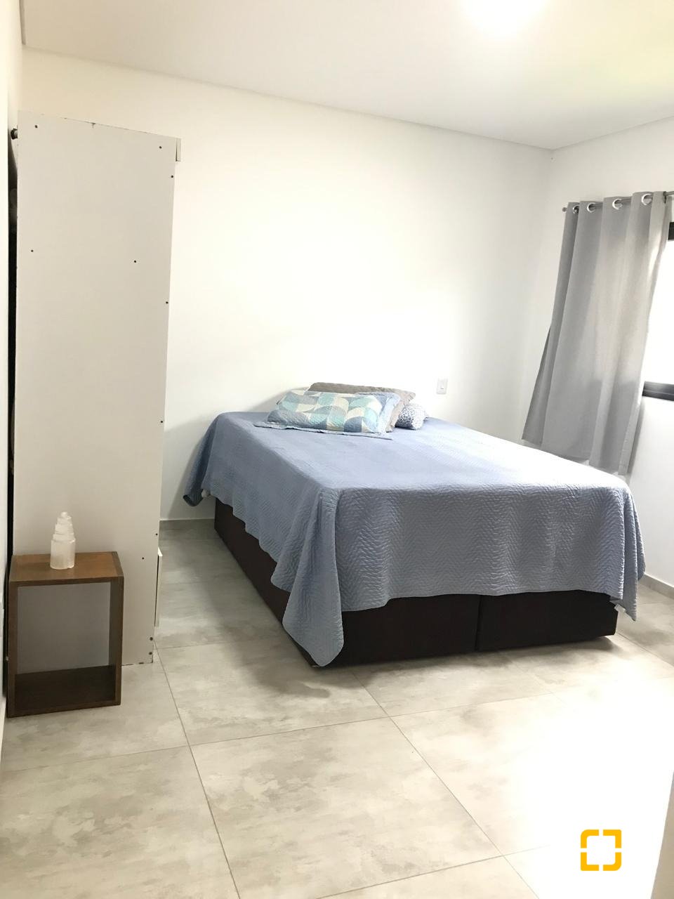 Casa de Condomínio com 150m², 6 quartos (sendo 2 suítes), 3 garagens, no bairro Rio Vermelho em Florianópolis