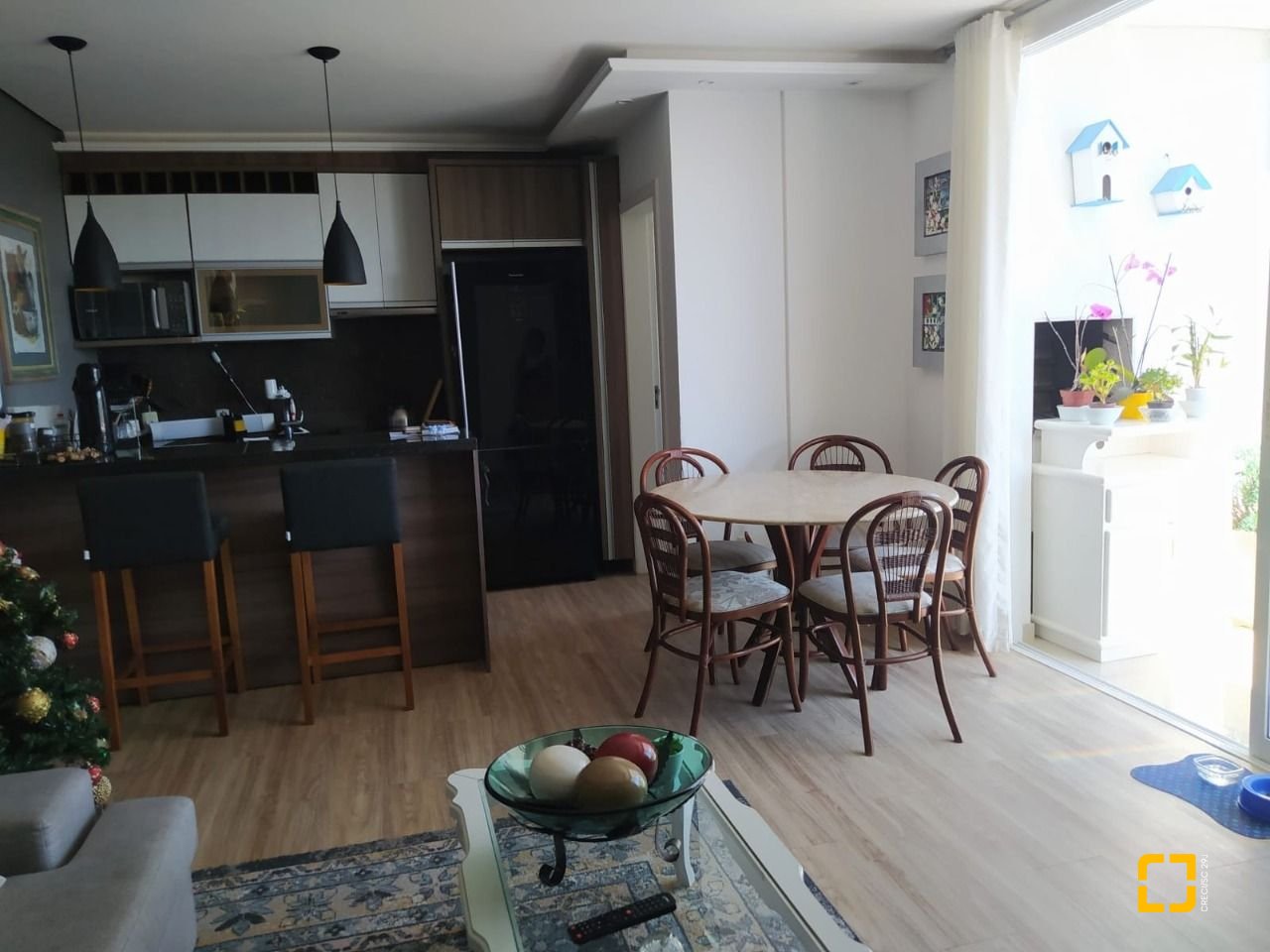 Apartamento com 99m², 4 quartos (sendo 1 suíte), 1 garagem, no bairro Jurerê em Florianópolis