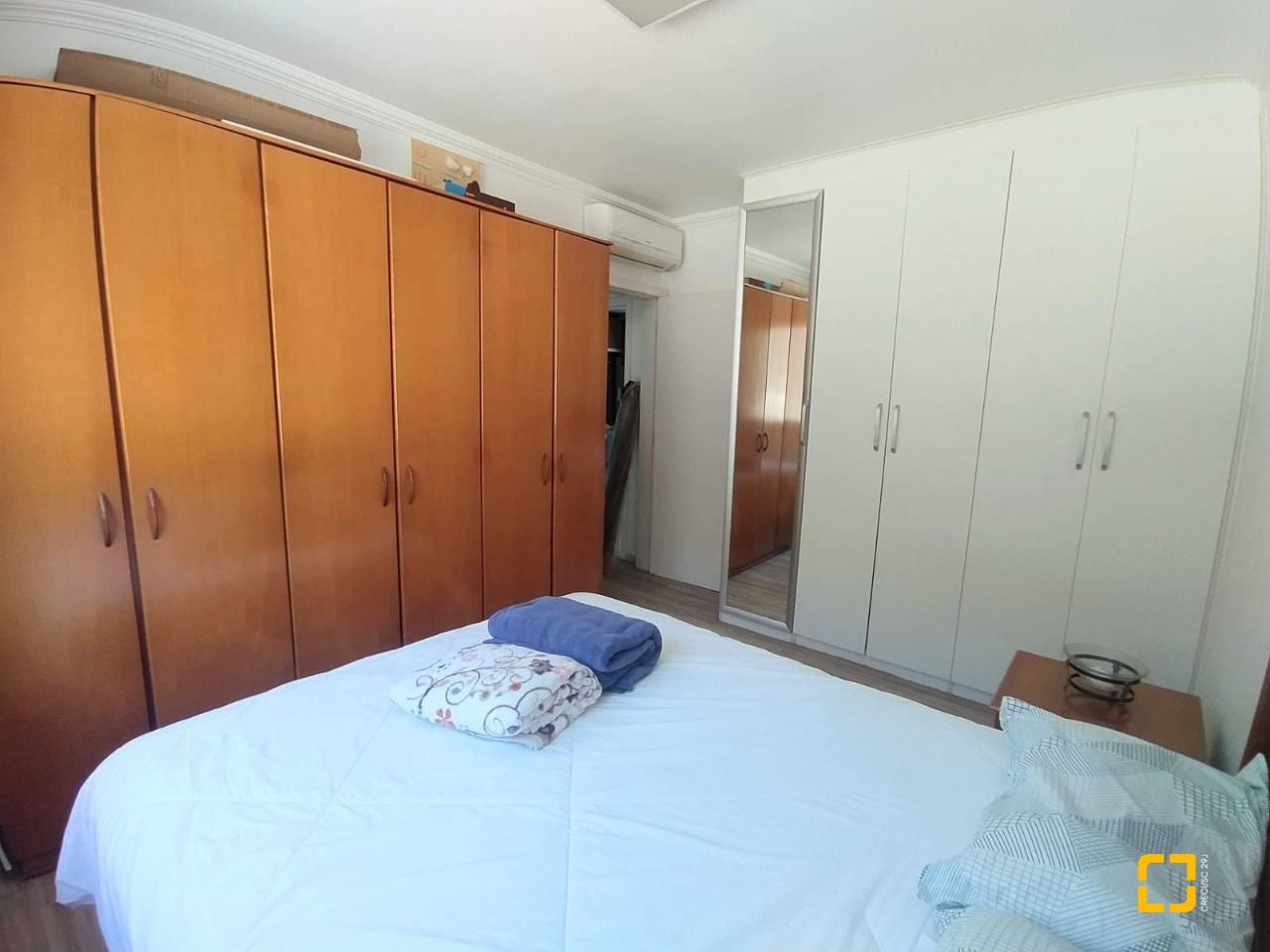 Apartamento com 99m², 4 quartos (sendo 1 suíte), 1 garagem, no bairro Jurerê em Florianópolis