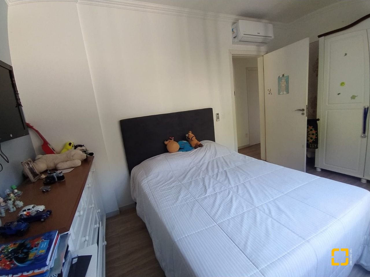 Apartamento com 99m², 4 quartos (sendo 1 suíte), 1 garagem, no bairro Jurerê em Florianópolis