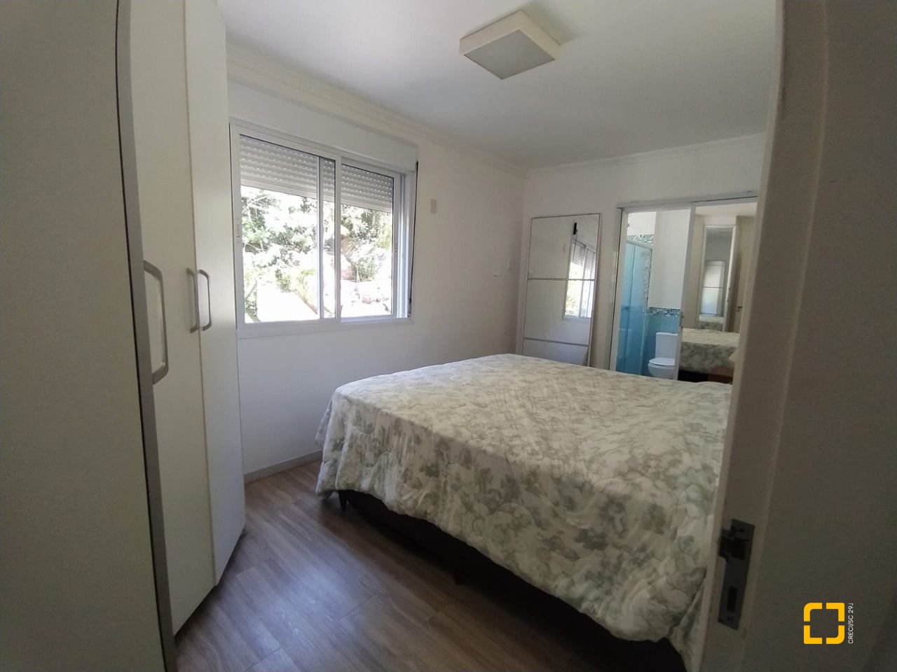 Apartamento com 99m², 4 quartos (sendo 1 suíte), 1 garagem, no bairro Jurerê em Florianópolis