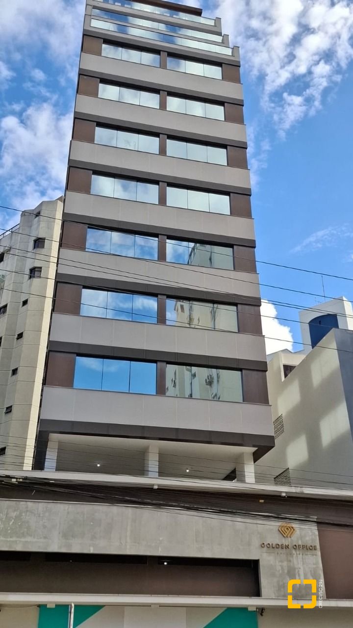 Sala com 48m², 1 garagem, no bairro Centro em Florianópolis