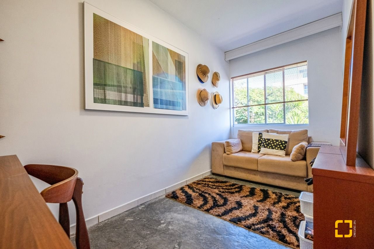 Cobertura com 297m², 5 quartos (sendo 3 suítes), 2 garagens, no bairro Canasvieiras em Florianópolis
