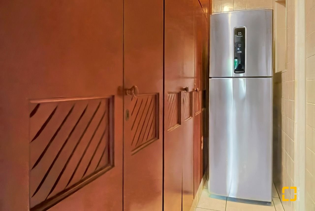 Cobertura com 297m², 5 quartos (sendo 3 suítes), 2 garagens, no bairro Canasvieiras em Florianópolis
