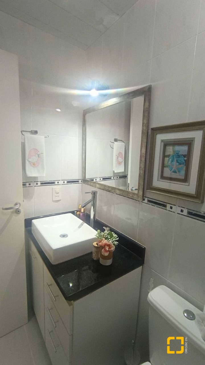 Apartamento com 102m², 4 quartos (sendo 1 suíte), 1 garagem, no bairro Ingleses em Florianópolis