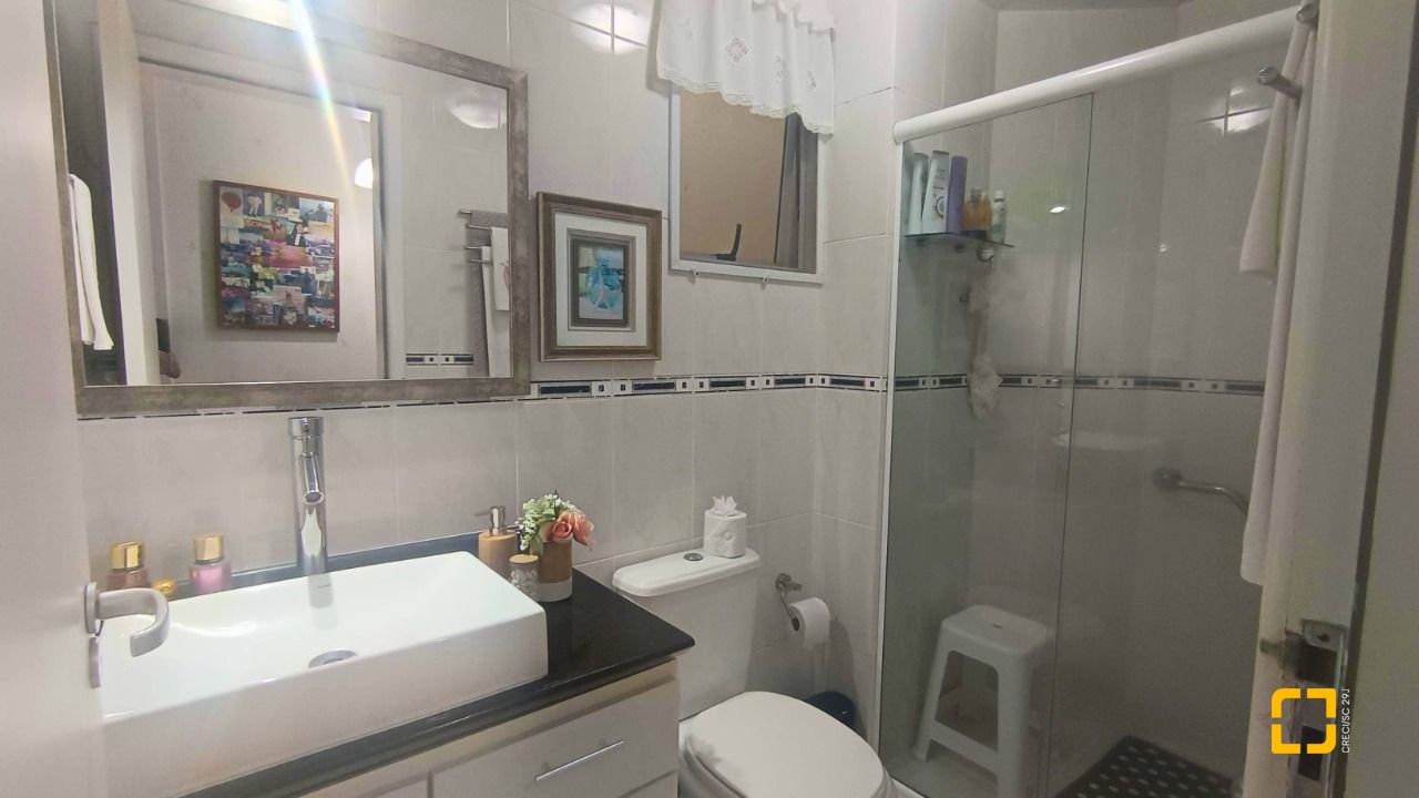 Apartamento com 102m², 4 quartos (sendo 1 suíte), 1 garagem, no bairro Ingleses em Florianópolis