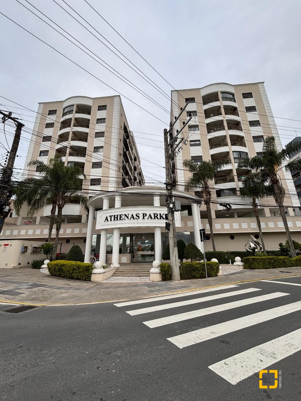 Apartamento com 75m², 3 quartos (sendo 1 suíte), 1 garagem, no bairro Pantanal em Florianópolis