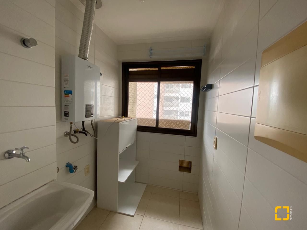 Apartamento com 69m², 3 quartos (sendo 1 suíte), 1 garagem, no bairro Centro em Florianópolis
