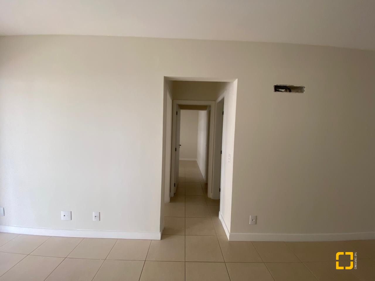 Apartamento com 69m², 3 quartos (sendo 1 suíte), 1 garagem, no bairro Centro em Florianópolis