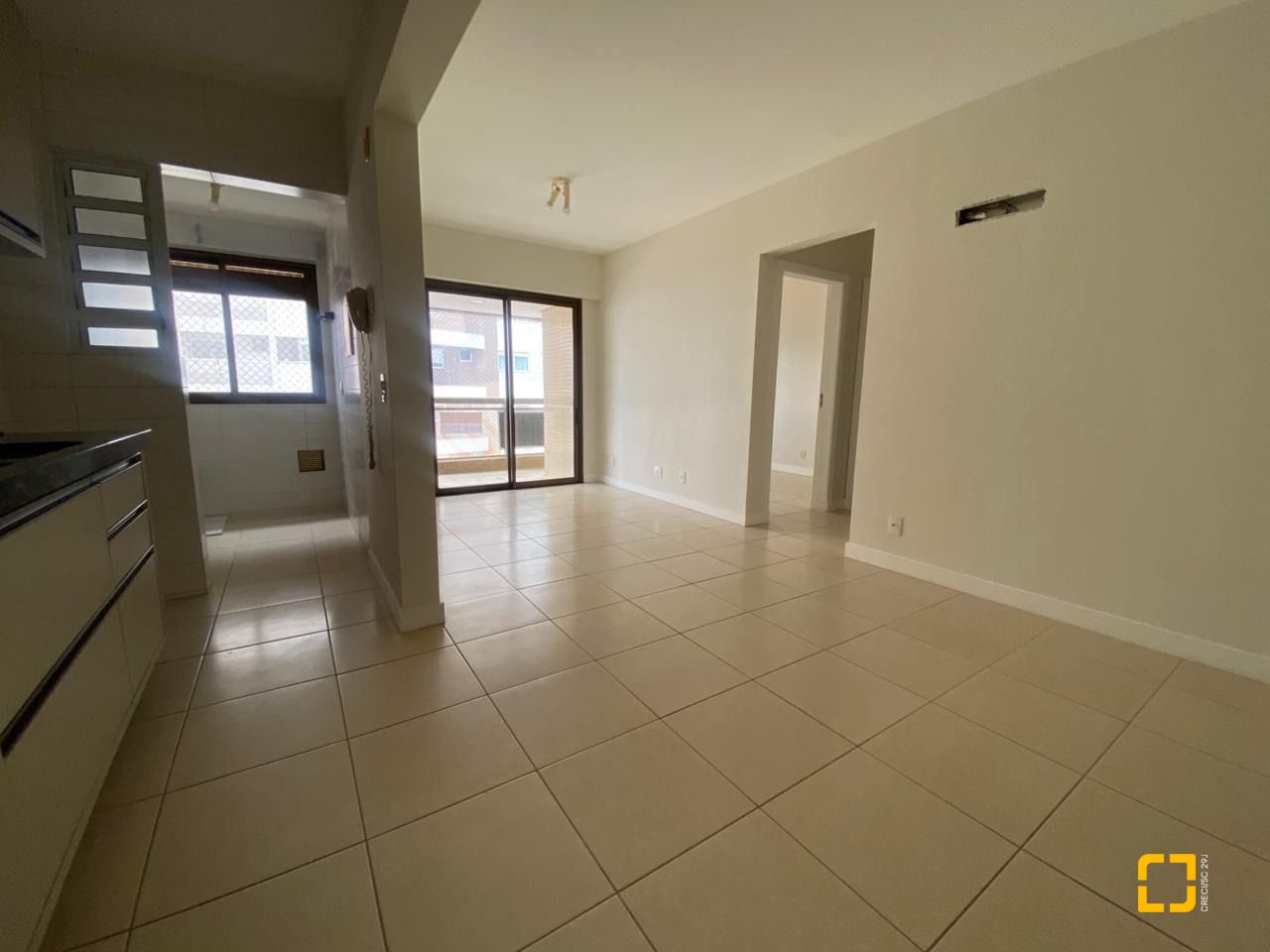 Apartamento com 69m², 3 quartos (sendo 1 suíte), 1 garagem, no bairro Centro em Florianópolis