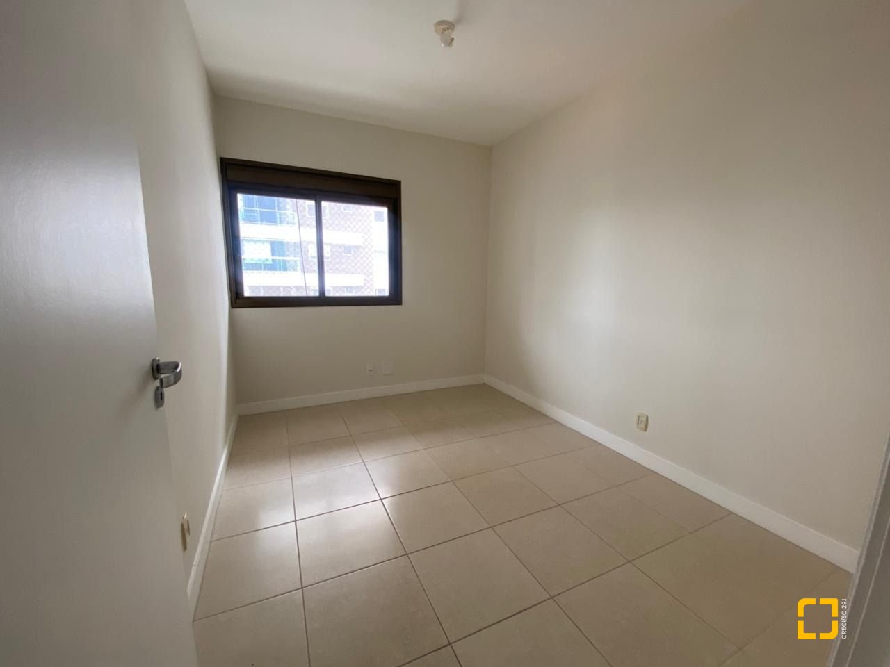 Apartamento com 69m², 3 quartos (sendo 1 suíte), 1 garagem, no bairro Centro em Florianópolis