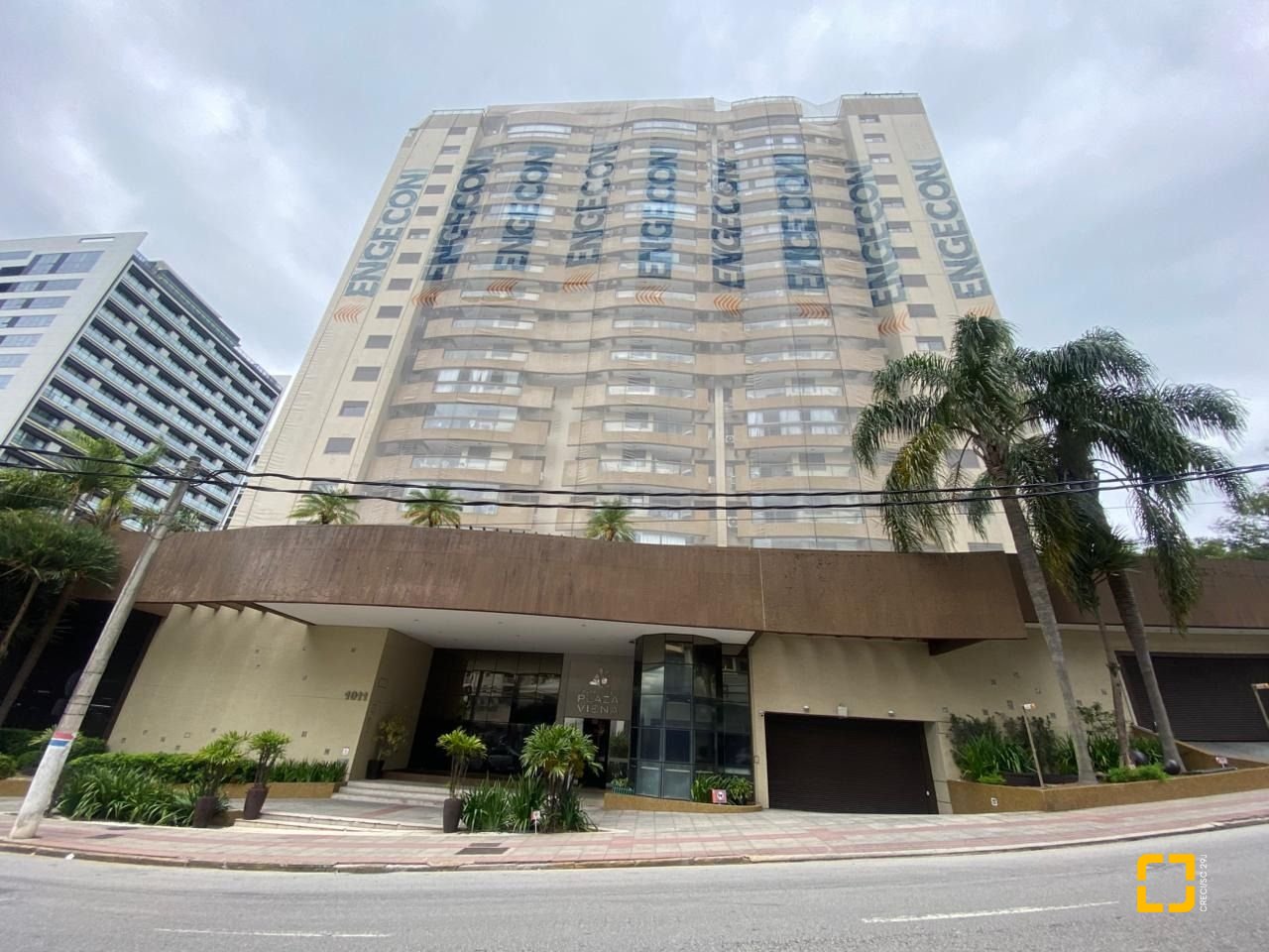 Apartamento com 69m², 3 quartos (sendo 1 suíte), 1 garagem, no bairro Centro em Florianópolis