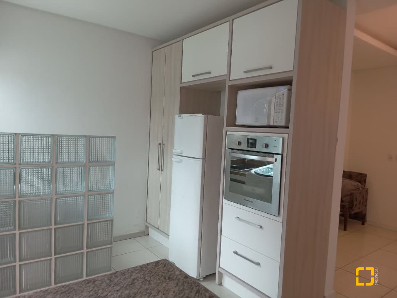 Casa com 232m², 2 quartos (sendo 1 suíte), 7 garagens, no bairro Lagoa de Conceição em Florianópolis