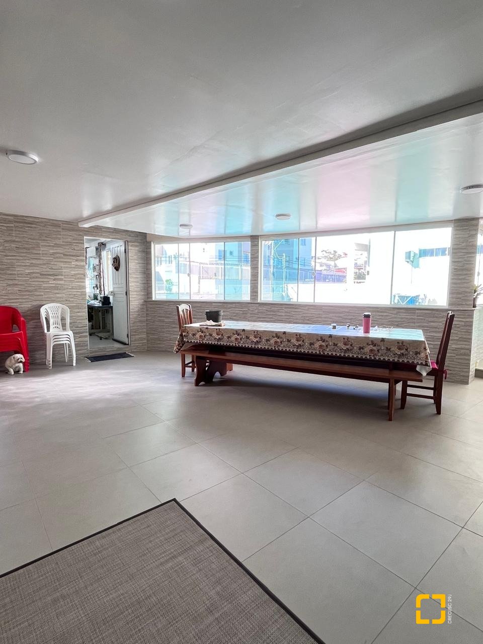 Casa com 325m², 3 quartos, 4 garagens, no bairro Jardim Cidade de Florianópolis em São José
