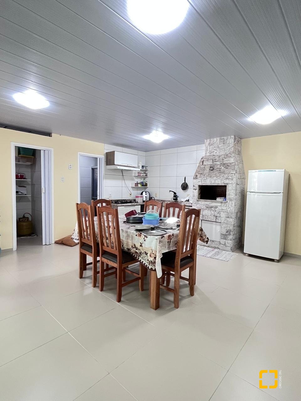 Casa com 325m², 3 quartos, 4 garagens, no bairro Jardim Cidade de Florianópolis em São José