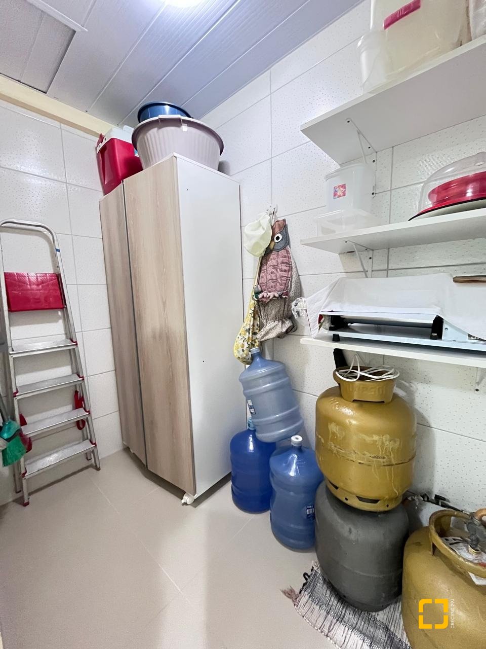 Casa com 325m², 3 quartos, 4 garagens, no bairro Jardim Cidade de Florianópolis em São José