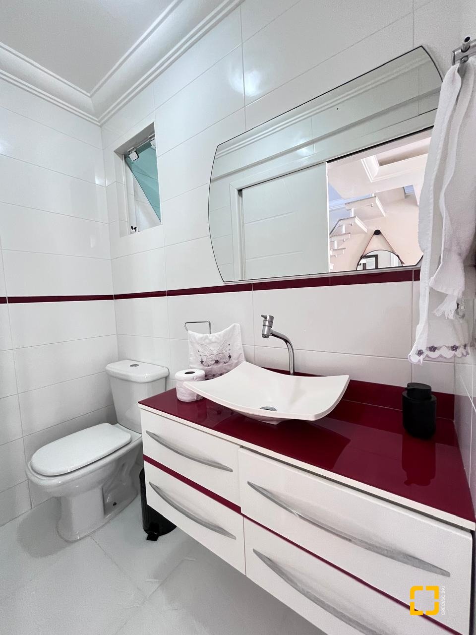 Casa com 325m², 3 quartos, 4 garagens, no bairro Jardim Cidade de Florianópolis em São José