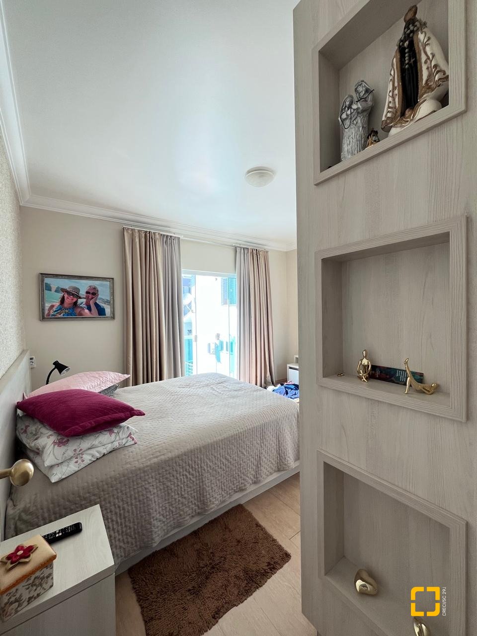 Casa com 325m², 3 quartos, 4 garagens, no bairro Jardim Cidade de Florianópolis em São José