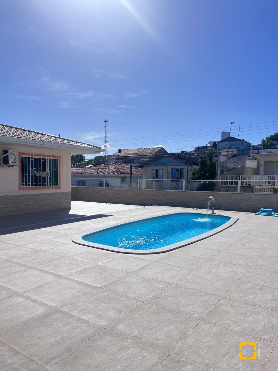 Casa com 325m², 3 quartos, 4 garagens, no bairro Jardim Cidade de Florianópolis em São José